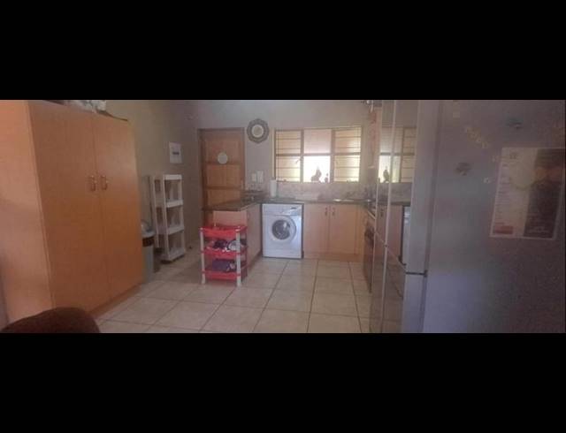 3 BEDROOM APARTMENT FOR SALE IN ELANDSHAVEN